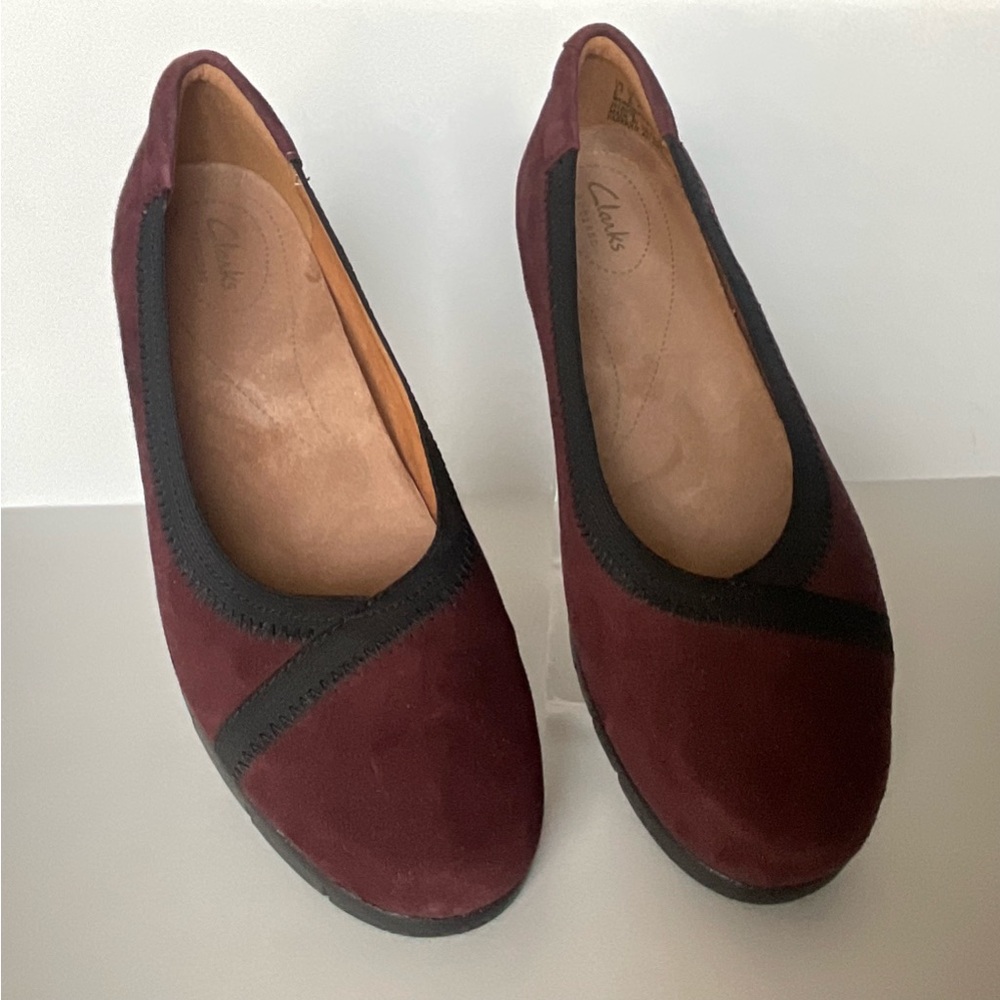 Clarks Artisan Slip-On Suede Leather Maroon Burgundy Wedge Shoes Size 8 W NEW